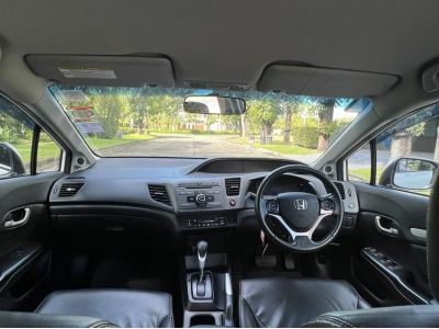 2013 Honda CIVIC 1.8 E i-VTEC รถเก๋ง 4 ประตู รถบ้าน มือเดียว รูปที่ 4